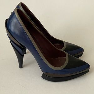Miu miu abstract pumps